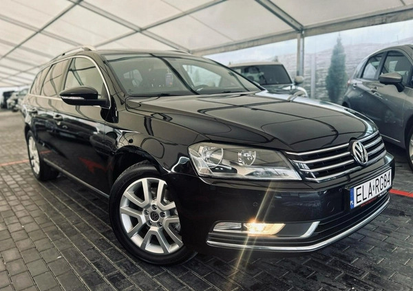 Volkswagen Passat cena 29900 przebieg: 230000, rok produkcji 2012 z Bieruń małe 704